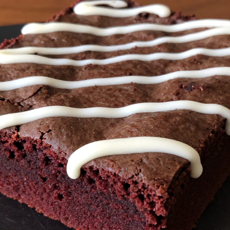 Easy Red Velvet Brownies